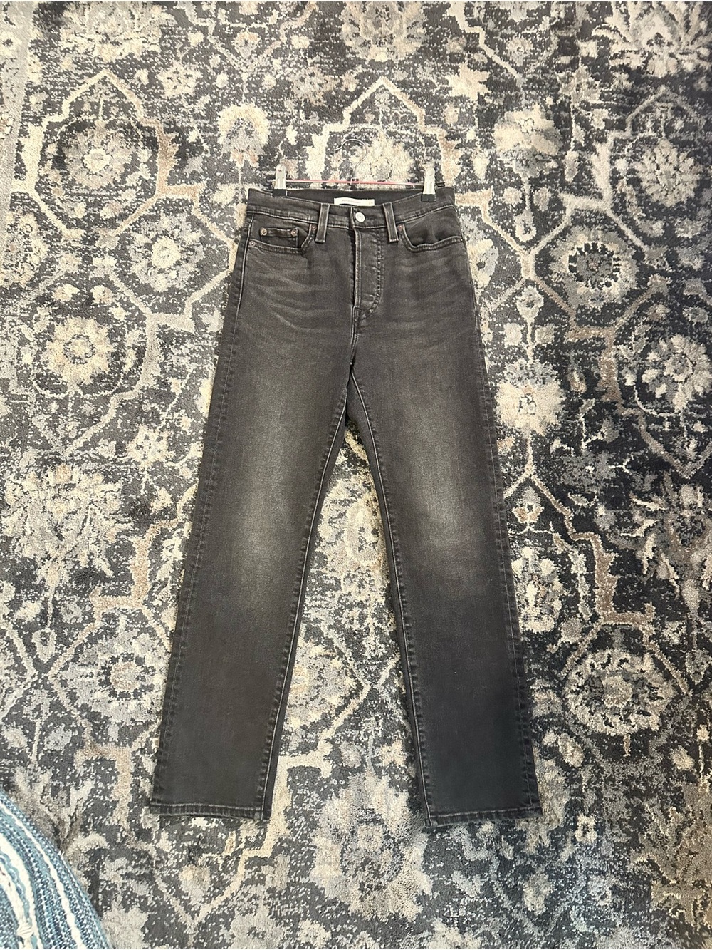 Levi's Women's Wedgie Straight Leg Jeans in Washed Charcoal